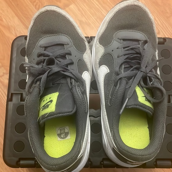 Nike Other - Nike kids 4 youth sneakers